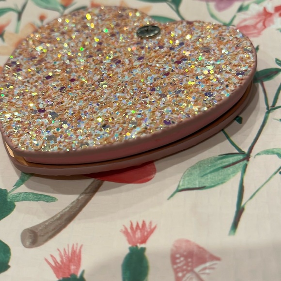 Heart Shaped Peachy Blush NIB - Picture 6 of 16